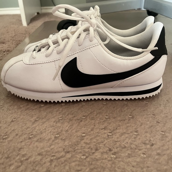 White Sneakers with Black Accents - Picture 2 of 4